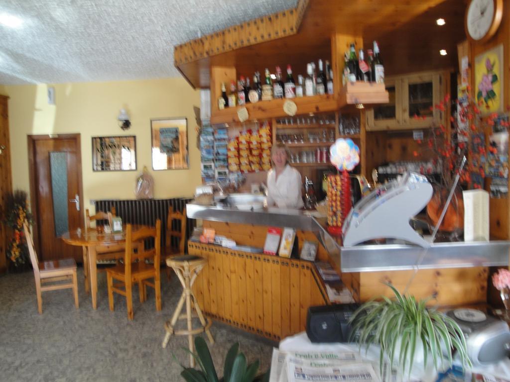 维奥拉酒店 瓦尔迪登特罗 外观 照片